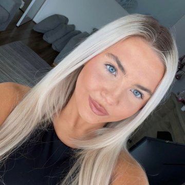 Beth21 from City of Manchester,United Kingdom